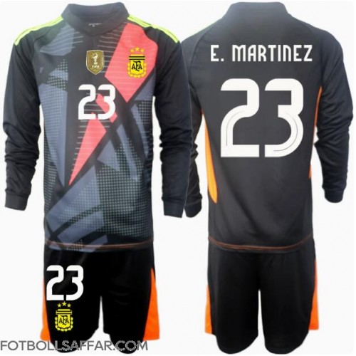 Argentina Emiliano Martinez #23 Målvakt Hemmadräkt Barn Copa America 2024 Långärmad (+ Korta byxor)